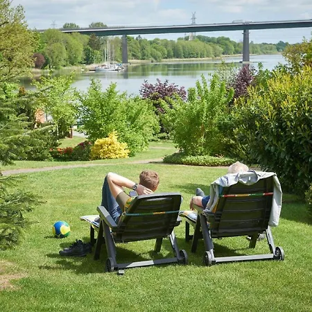 Hotel Gemuetliches In Mit Terrasse, Grill Und Garten
